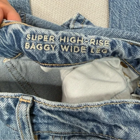 American Eagle Super High Rise Baggy Wide Leg Regular Medium Bright Indigo 6 - Picture 6 of 10